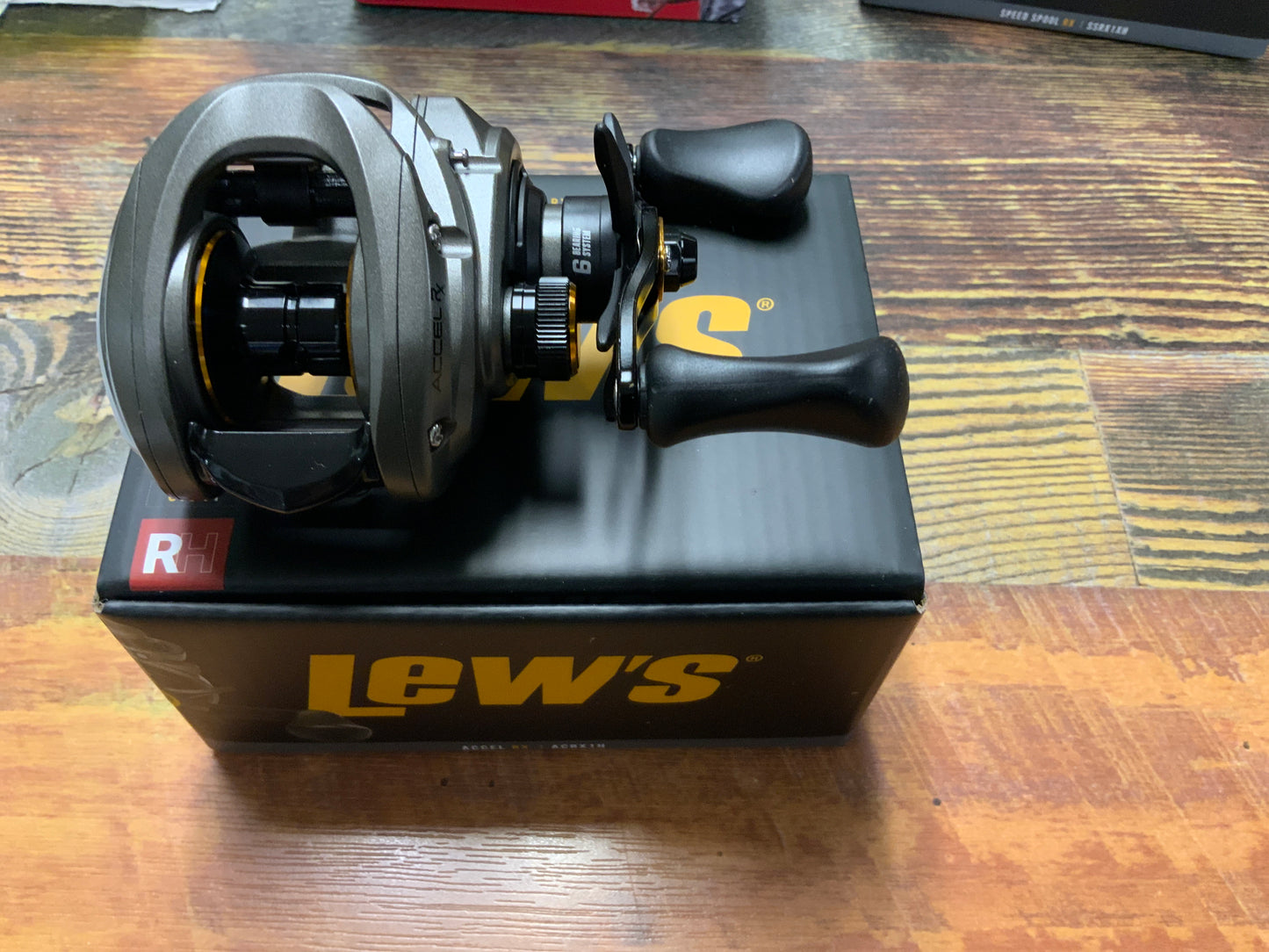 Lews Reel Accel RX BC RH 6.8:1