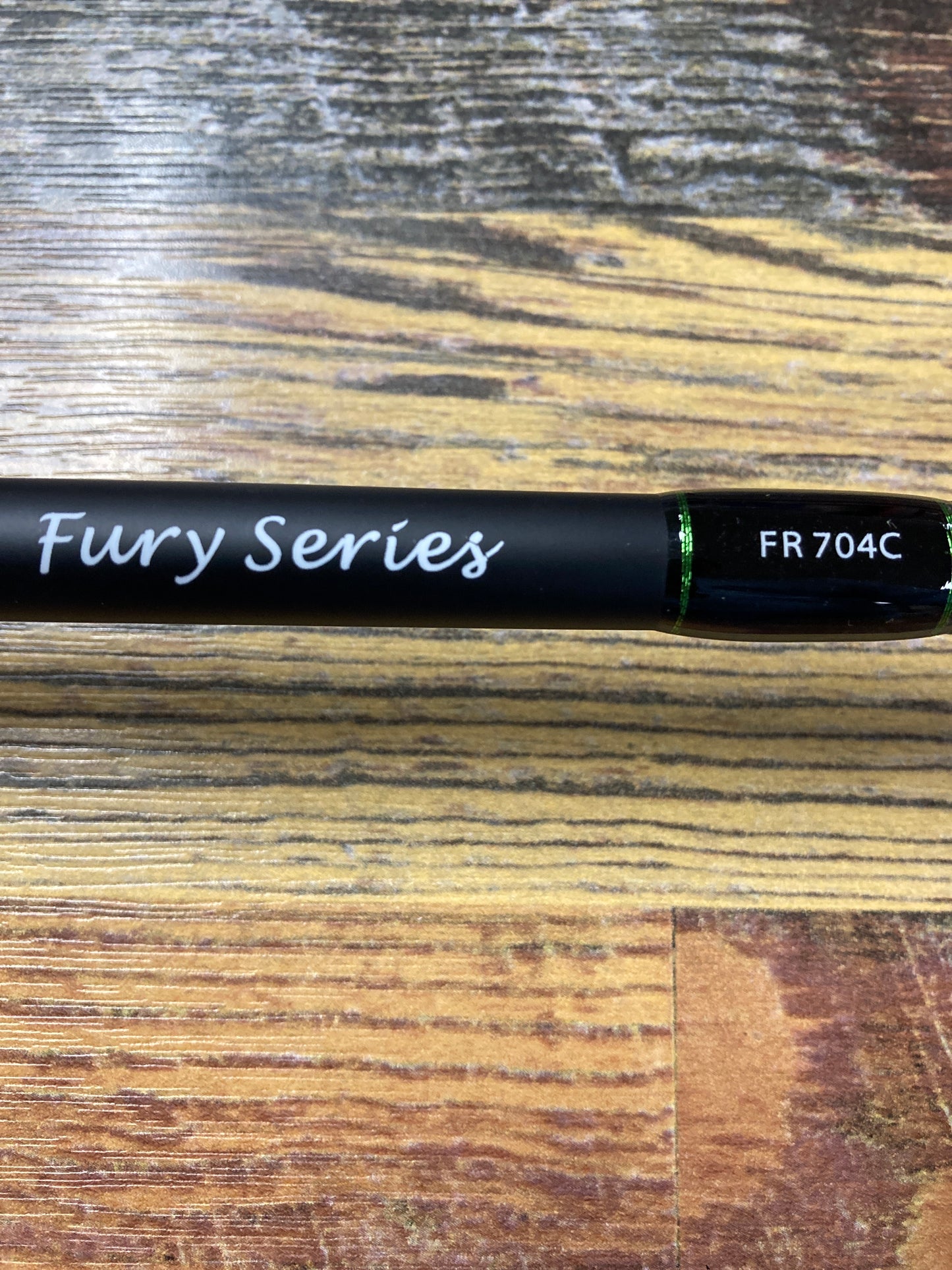 Dobyns Fury FR 704C - Casting