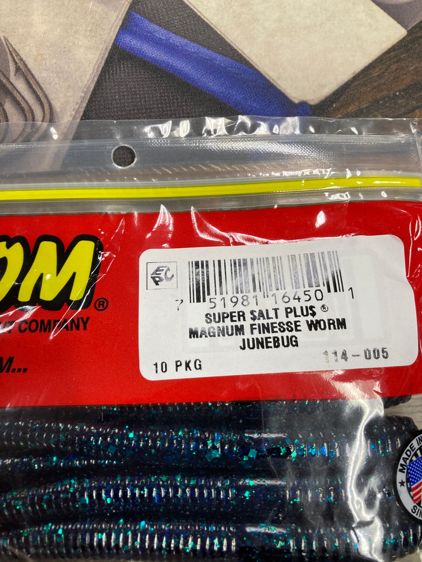 Zoom Mag Finesse Worm - Junebug