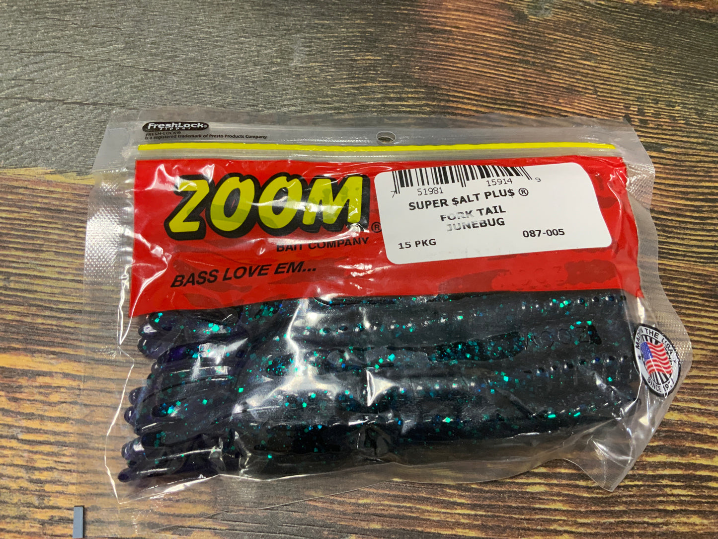 Zoom Fork Tail - Junebug