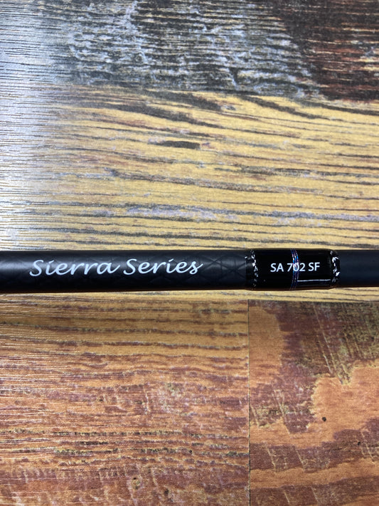 Dobyns Sierra SA 702SF - Spinning