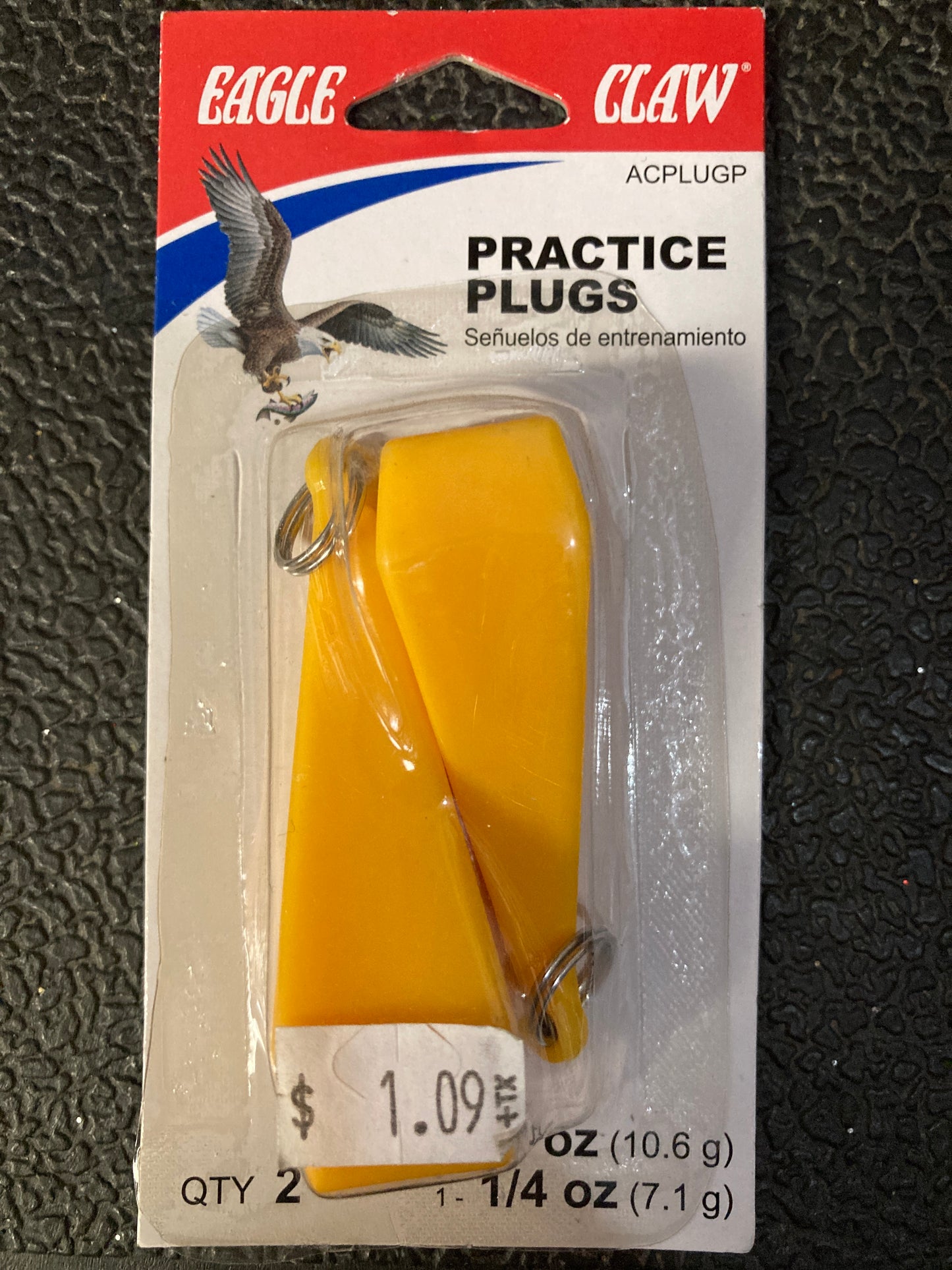Eagle Claw Practice Plugs - 3/8 oz. 1/4 oz.