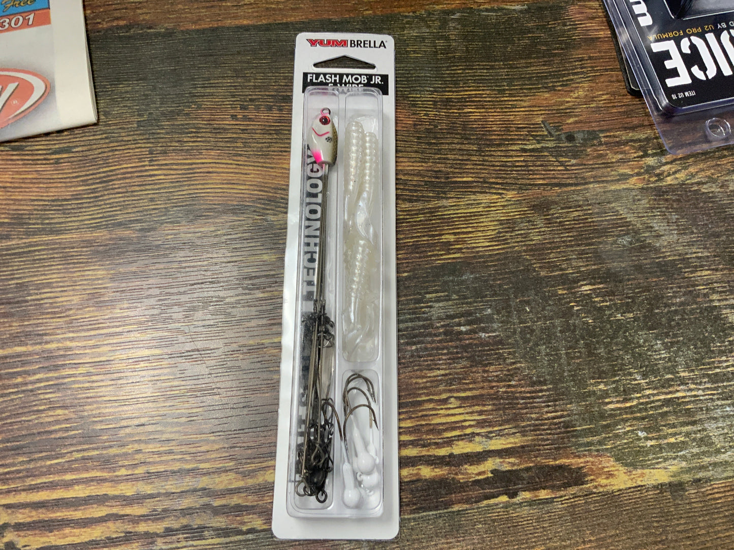 Yum Yumbrella Flash Mob Jr 5 Wire- Pearl White Willow