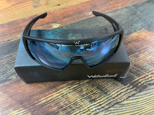 Waterland Bedfisher Black-Blue HyperHue - PC