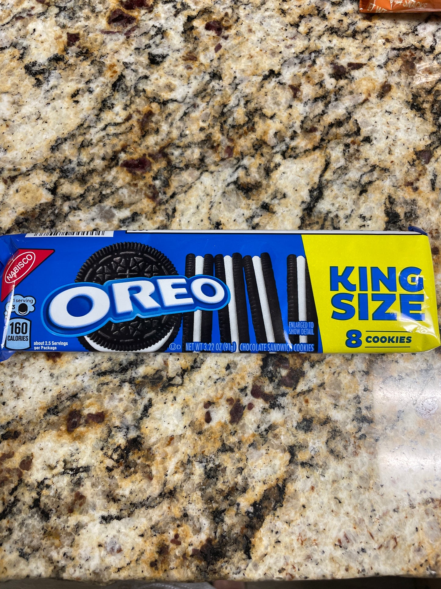 Oreo King Size 8 Cookies 3.22oz.