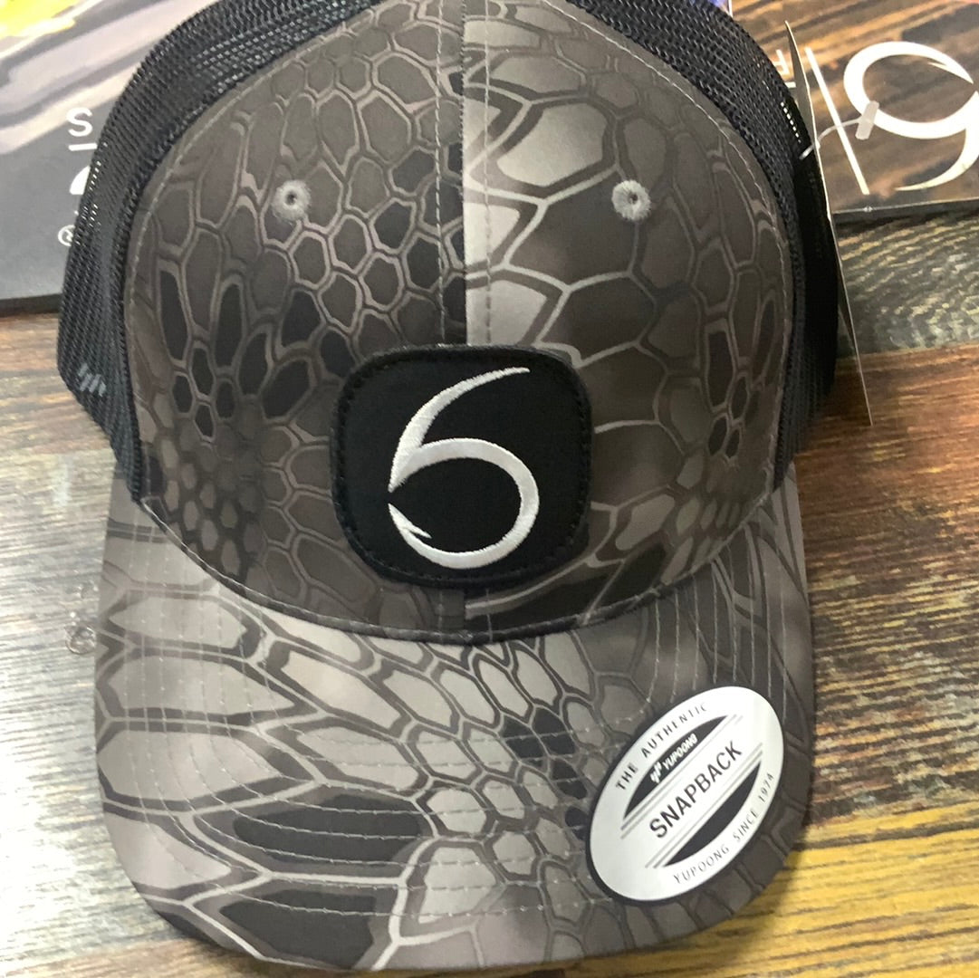 Team 6 scales /black SnapBack hat