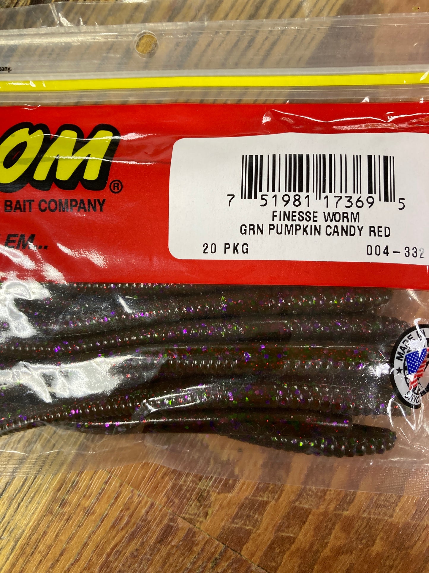 Zoom Finesse - Green Pumpkin Candy Red