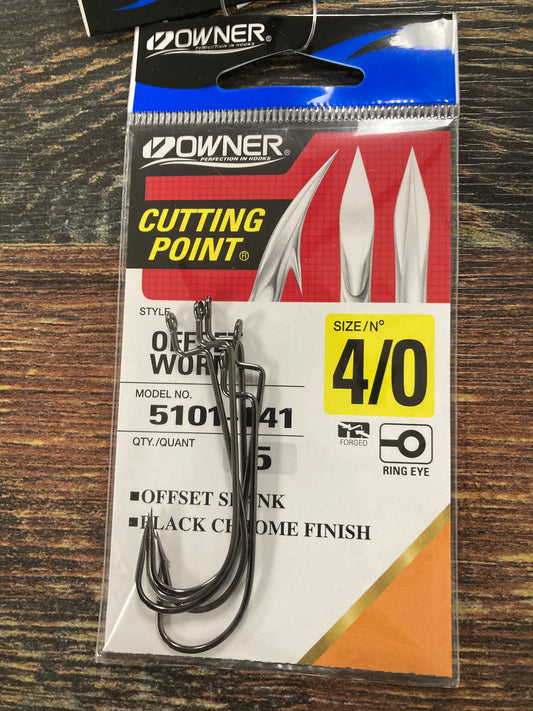 Owner Offset Worm 4/0 Black Chrome