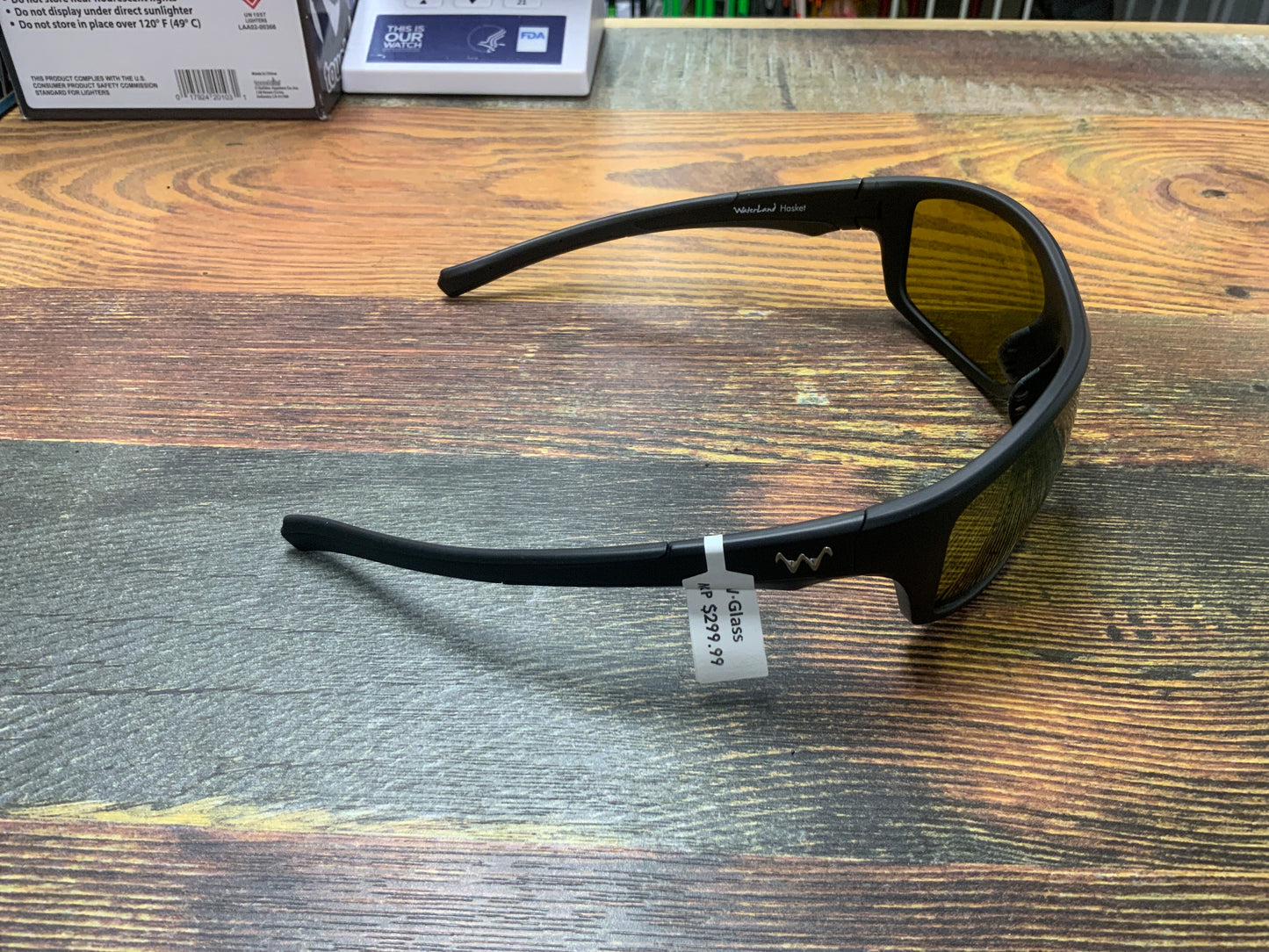 Waterland Mineral - Glass Black Golden Light Mirror