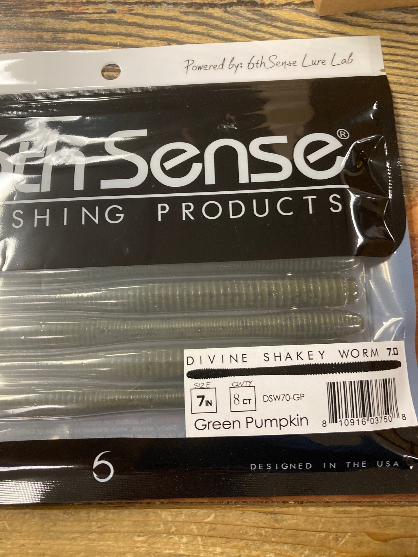6th Sense Divine Shakey Head Worm 7.0 Green Pumpkin
