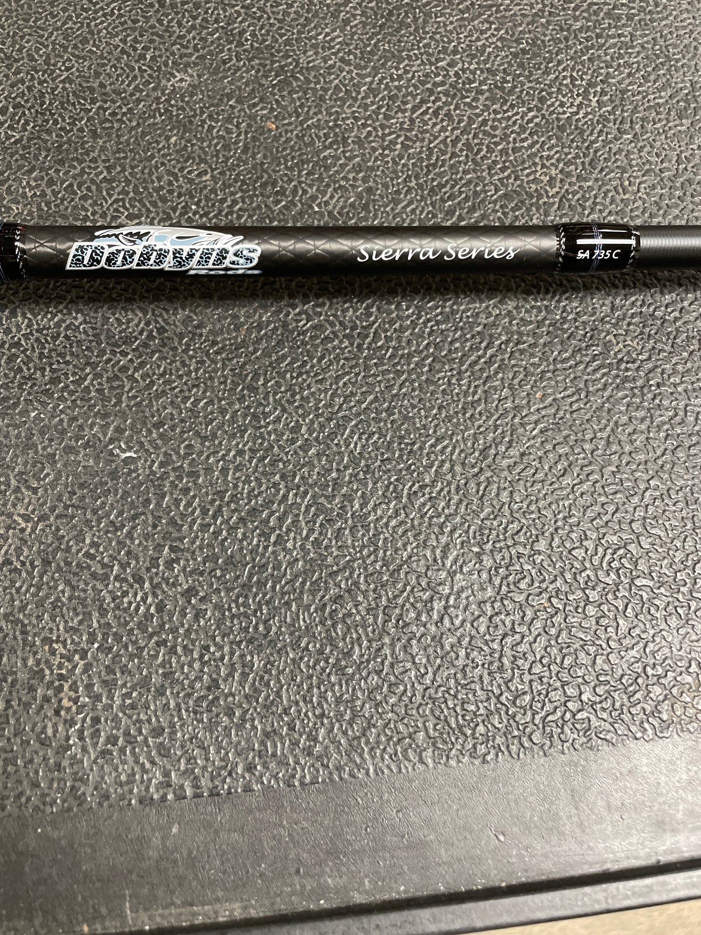 Dobyns Sierra - SA 735 C
