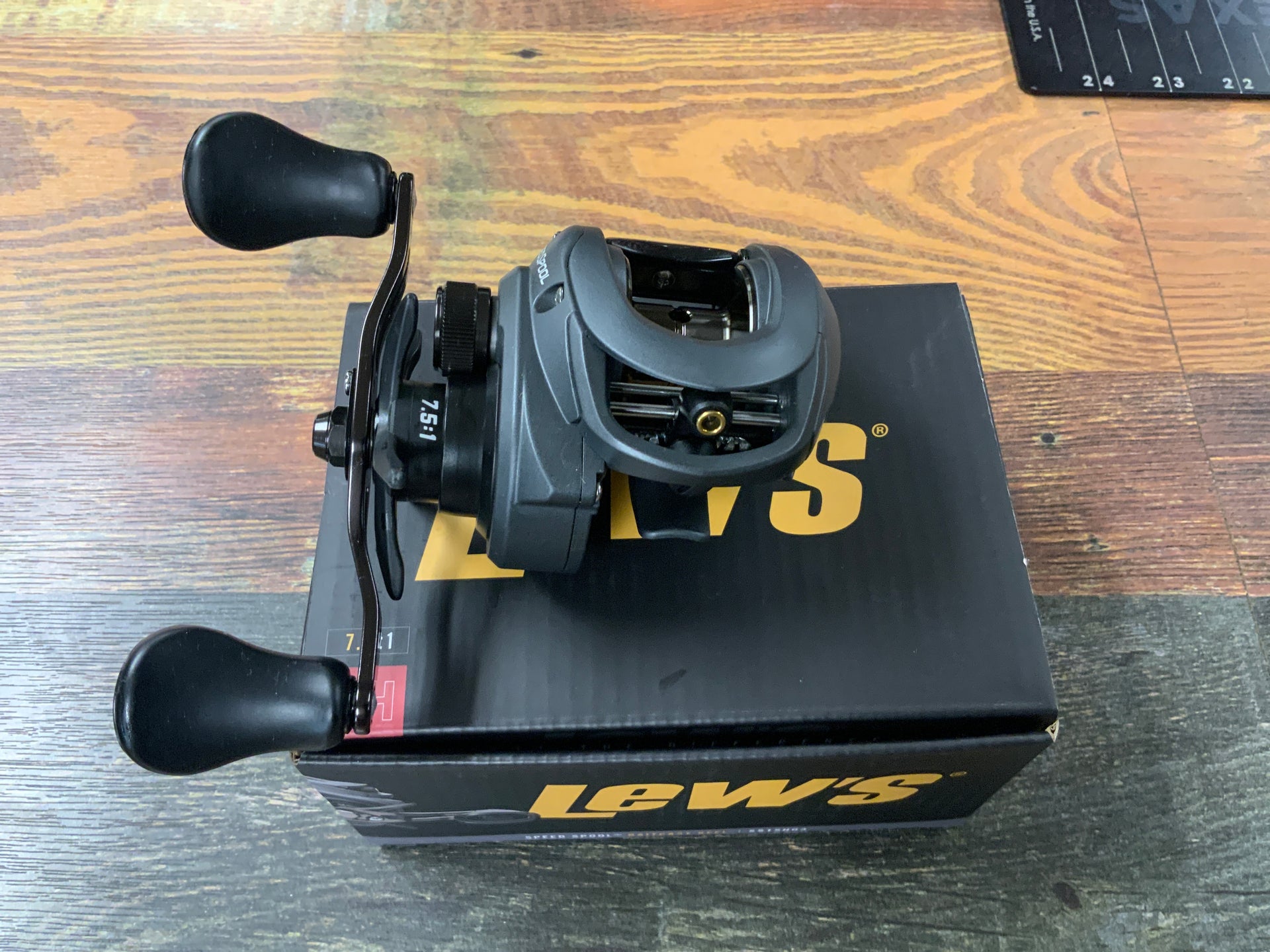 Lew's Speed Spool Baitcast Reel