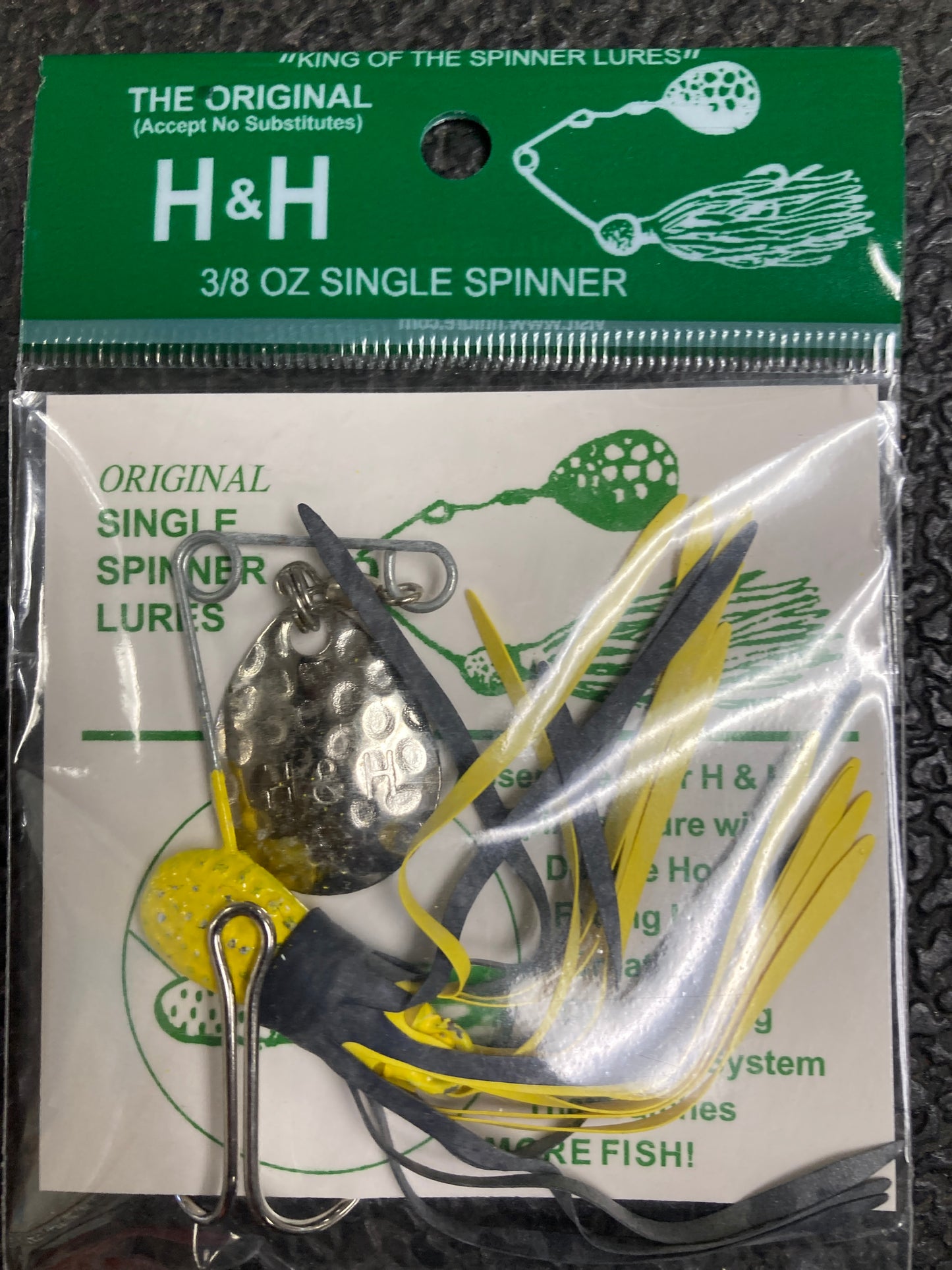 H&H Spinnerbait Single Blade 3/8 oz. Yellow Black Yellow